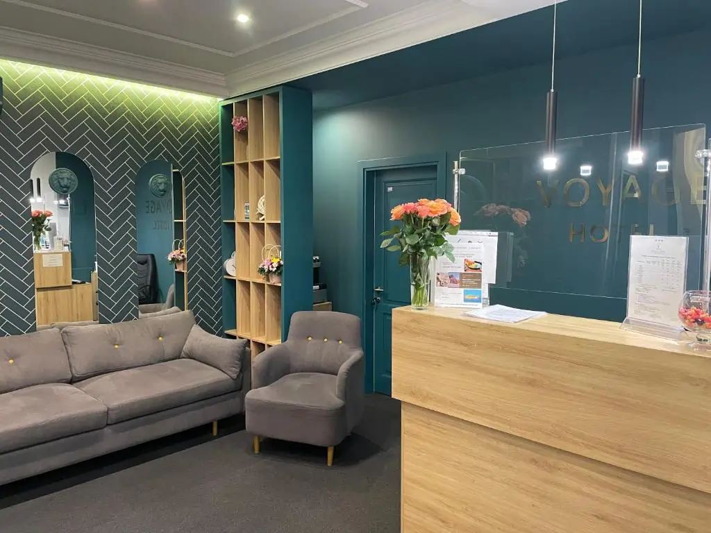Odesa Seating System in Corporate Atrium